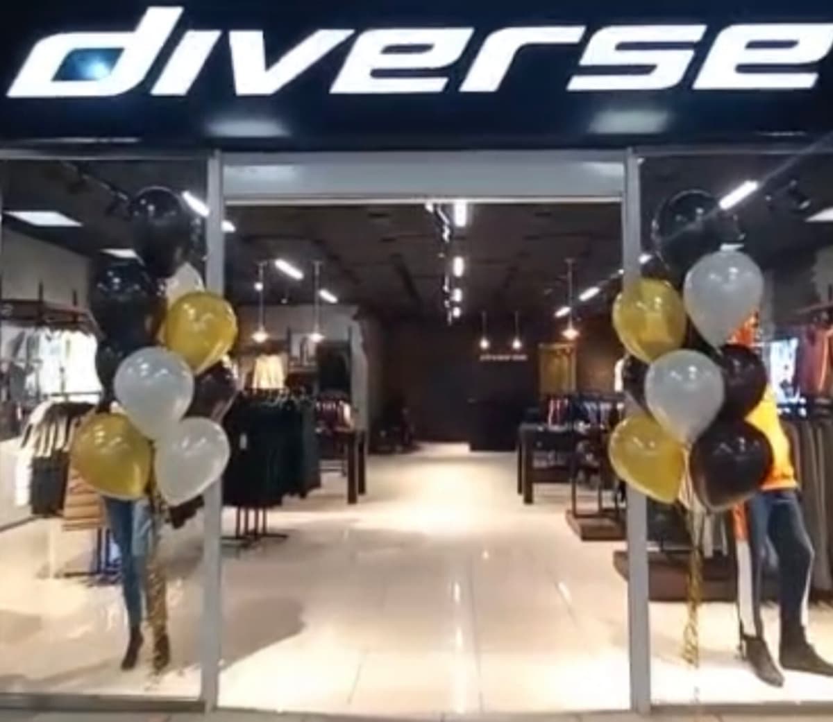 Магазин Diverse в Красноярск — ТРЦ «Комсомолл»